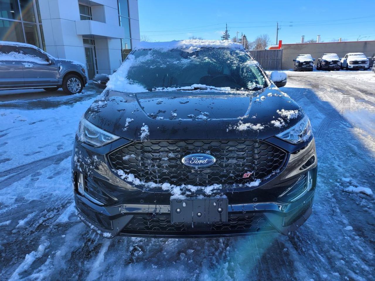 2022 Ford Edge ST Photo28