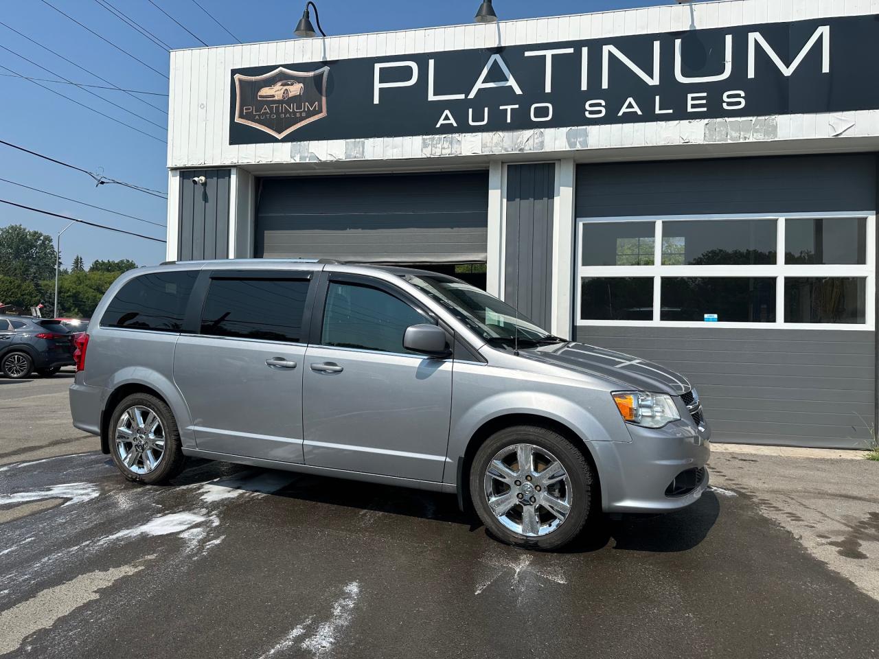 Used 2018 Dodge Grand Caravan CVP/SXT for sale in Kingston, ON