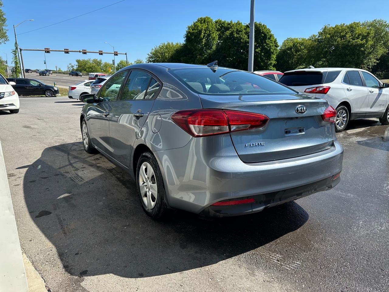 2017 Kia Forte LX Photo