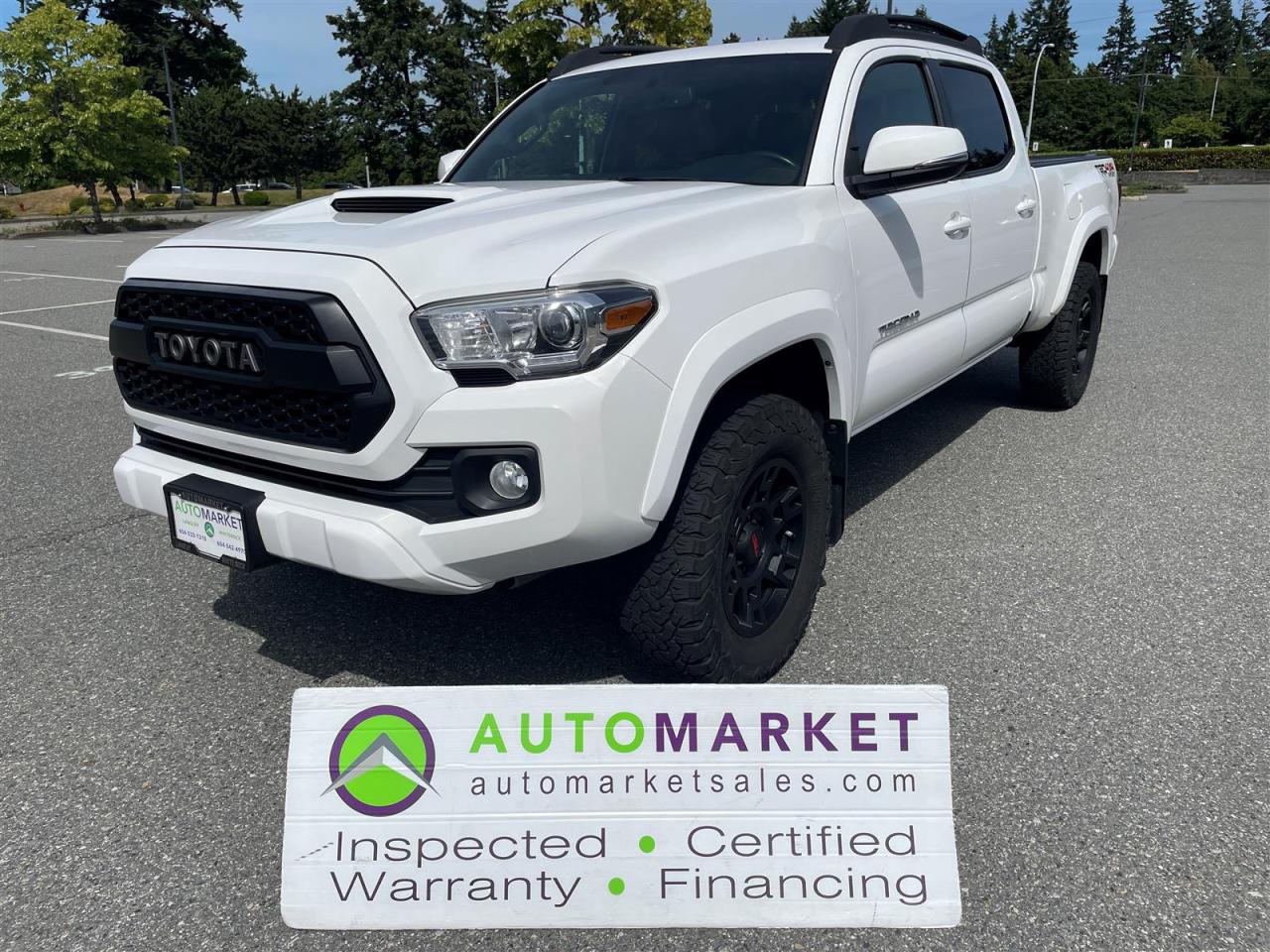 Used 2017 Toyota Tacoma TRD/SPORT 6' BOX 4X4 SUNROOF, FINANCING, WARRANTY, INSPECTED W/BCAA MBSHP! for sale in Surrey, BC
