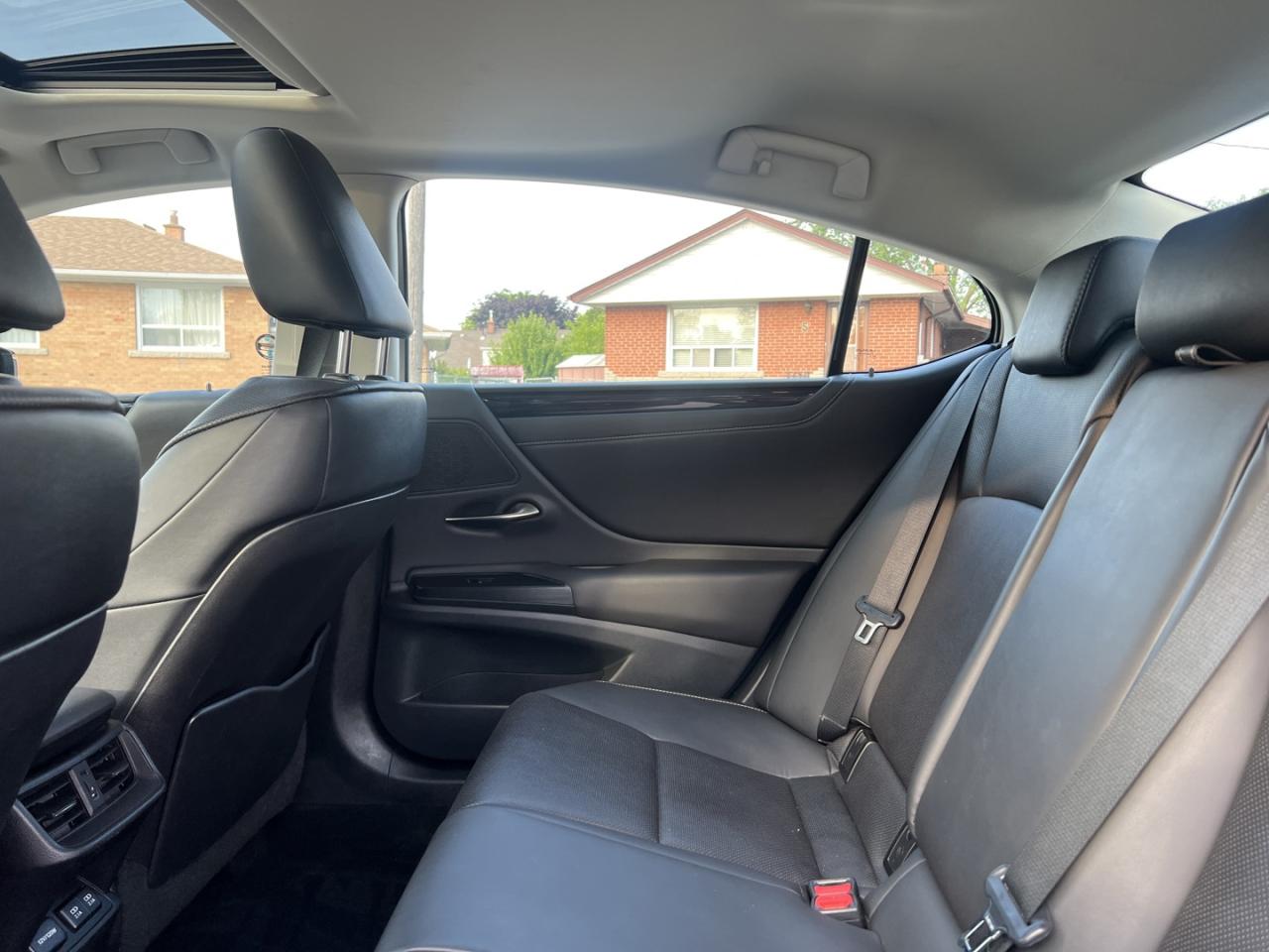 2021 Lexus ES 250 Base - Photo #11