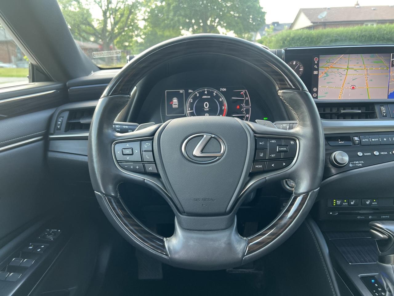2021 Lexus ES 250 Base - Photo #13