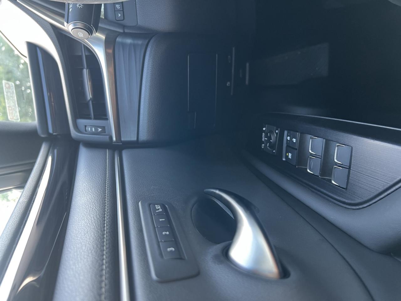 2021 Lexus ES 250 Base - Photo #22
