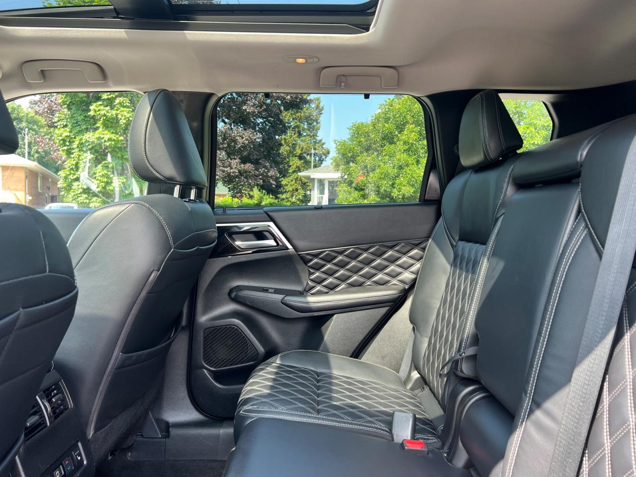 2022 Mitsubishi Outlander GT 4WD - Photo #12