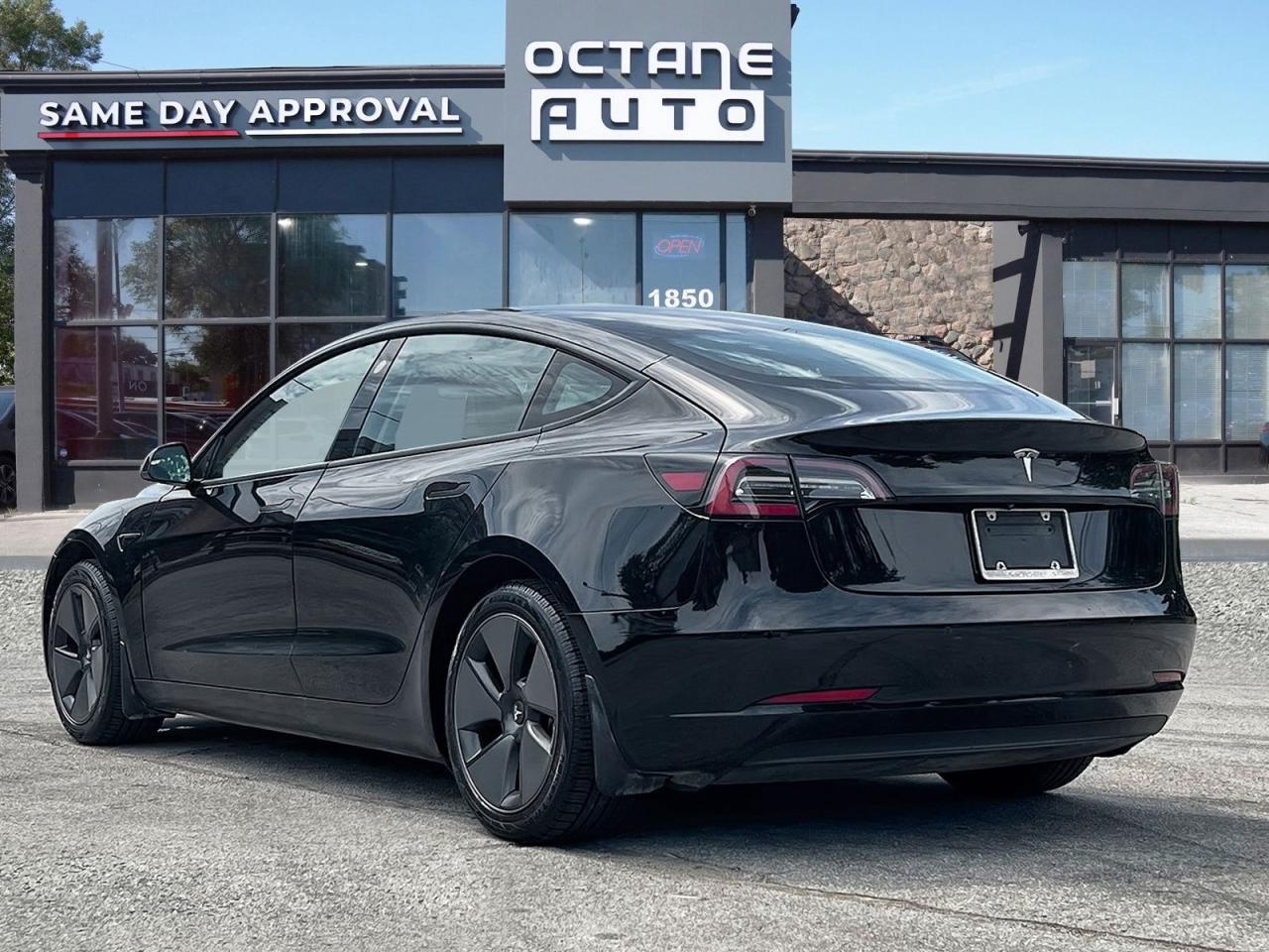 2021 Tesla Model 3 Standard Range - Photo #4