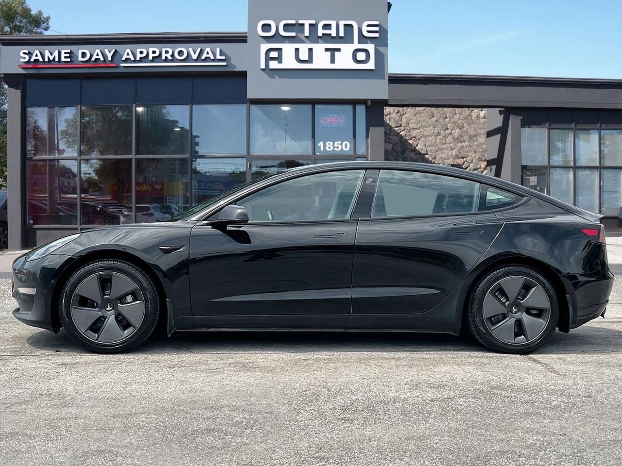 2021 Tesla Model 3 Standard Range - Photo #3