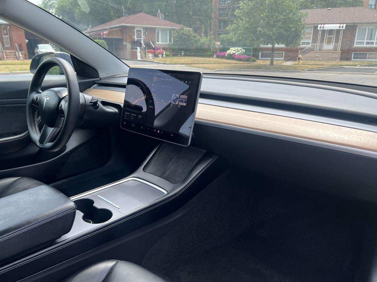 2021 Tesla Model 3 Standard Range - Photo #11