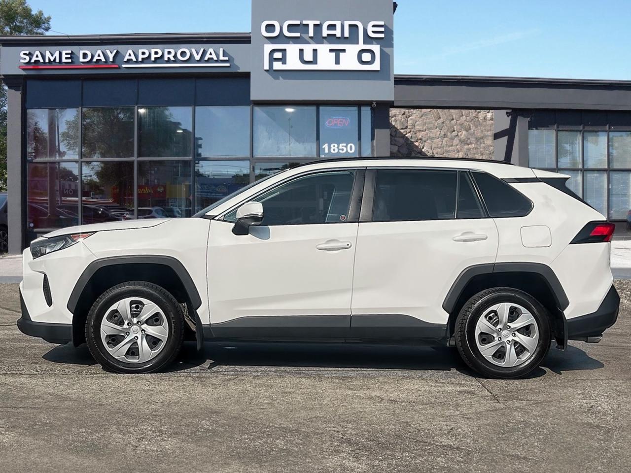 2019 Toyota RAV4 LE - Photo #3