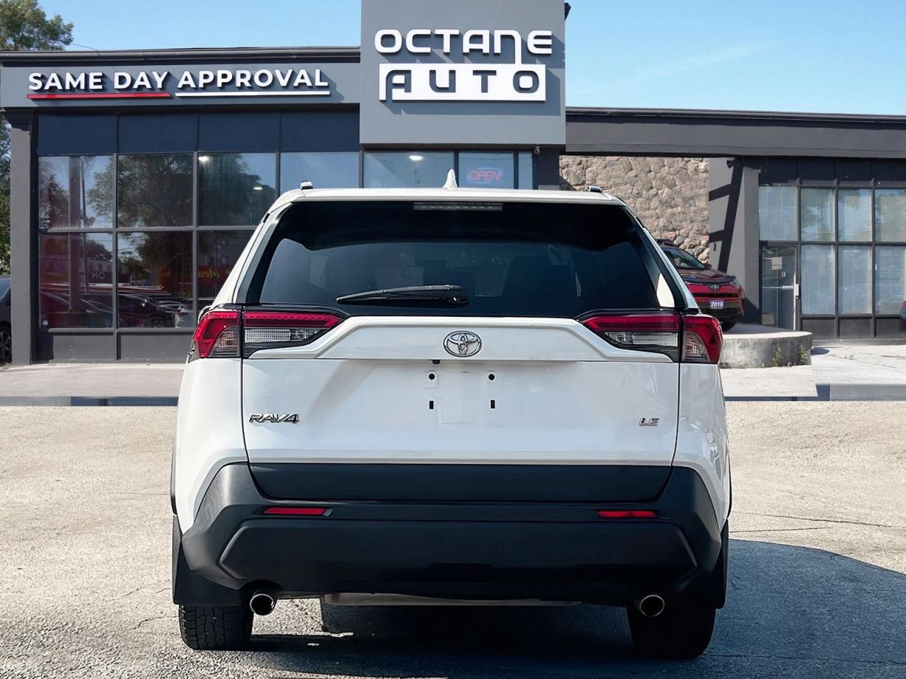 2019 Toyota RAV4 LE - Photo #5
