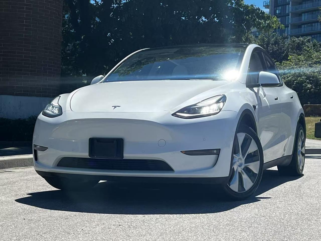 Used 2021 Tesla Model Y Long Range AWD/ CLEAN TITLE/ BC LOCAL/ WHITE INTERIOR for sale in Richmond, BC
