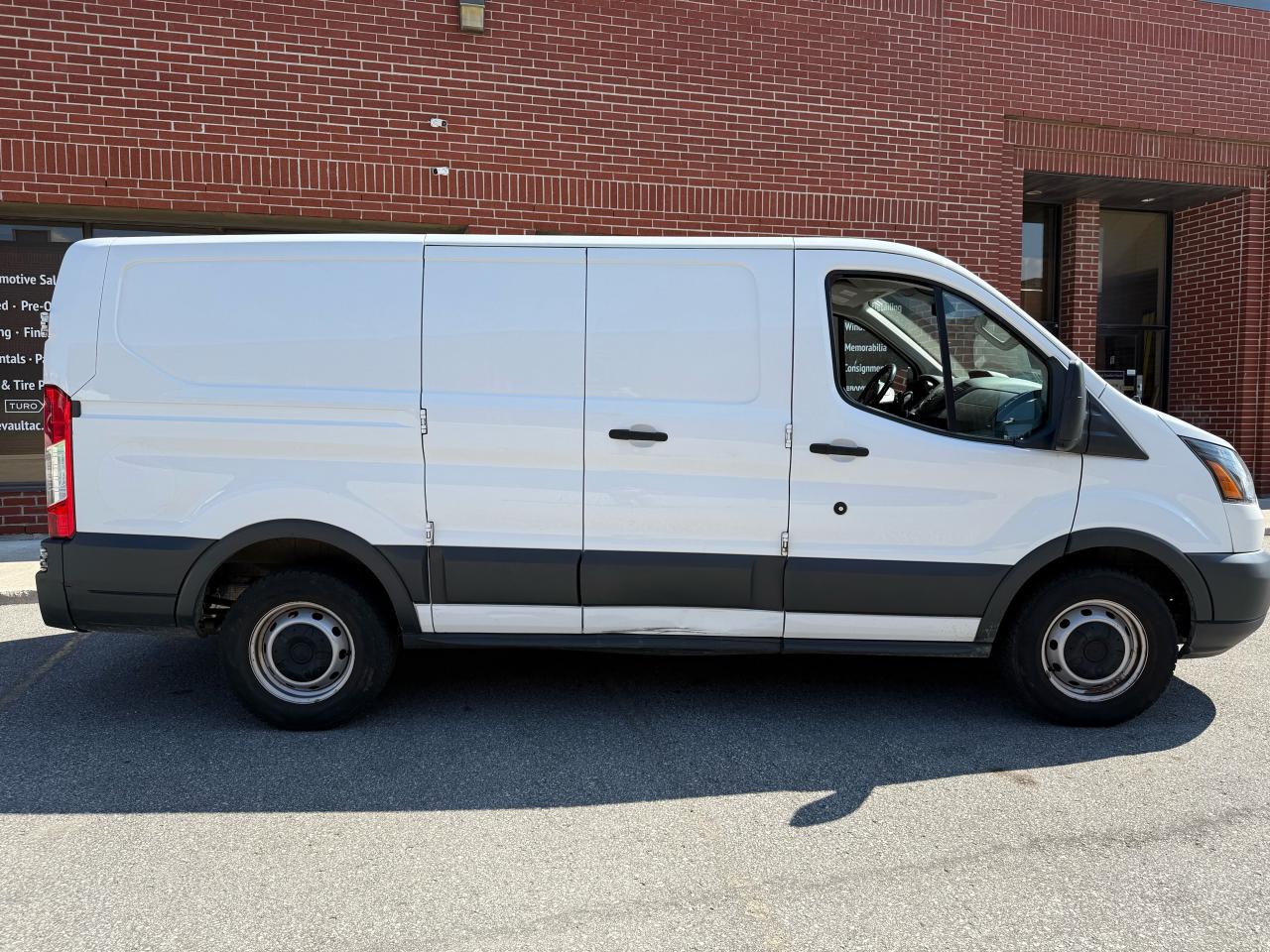 2017 Ford Transit Cargo Van XL - Photo #9