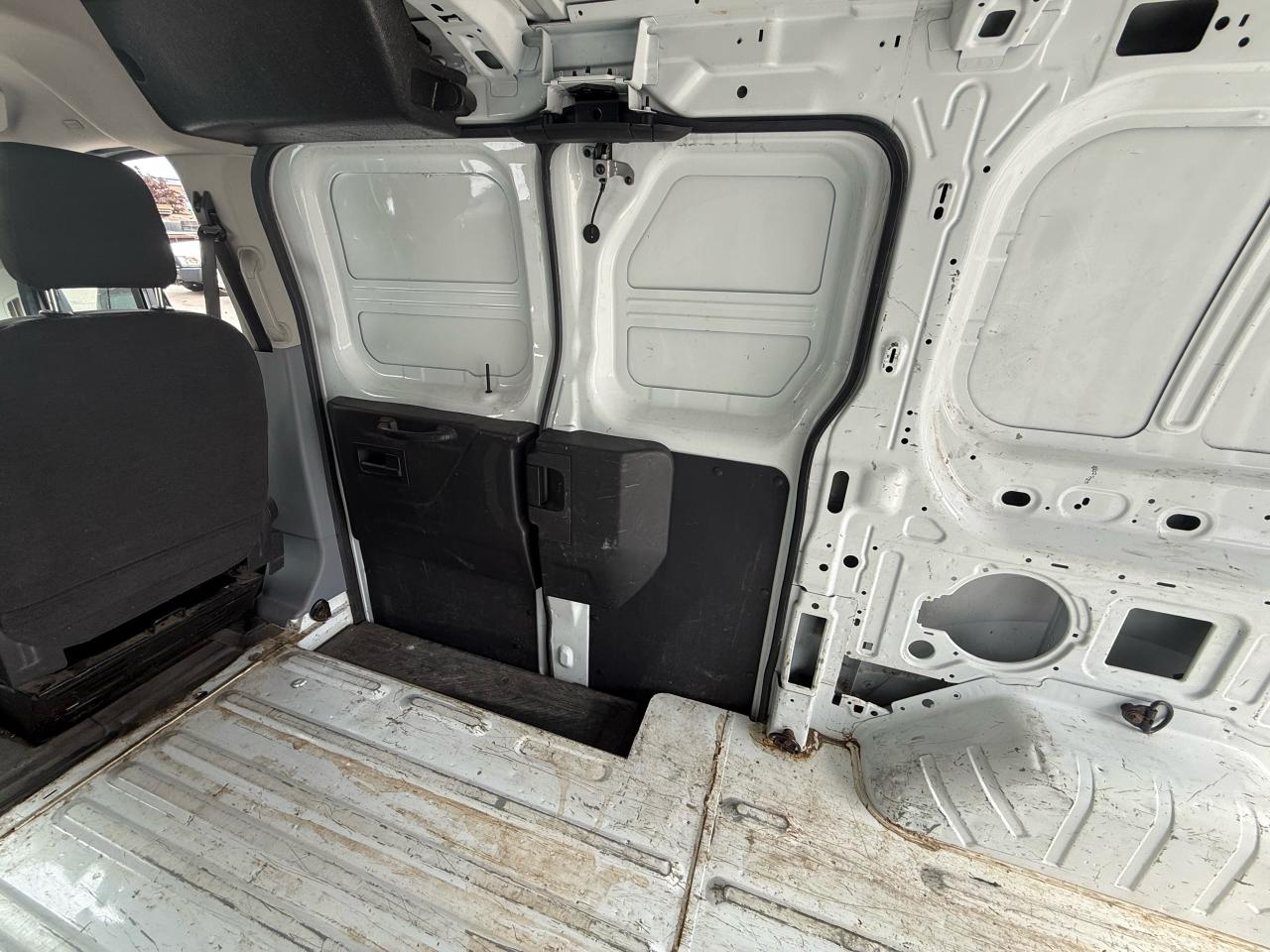 2017 Ford Transit Cargo Van XL - Photo #16