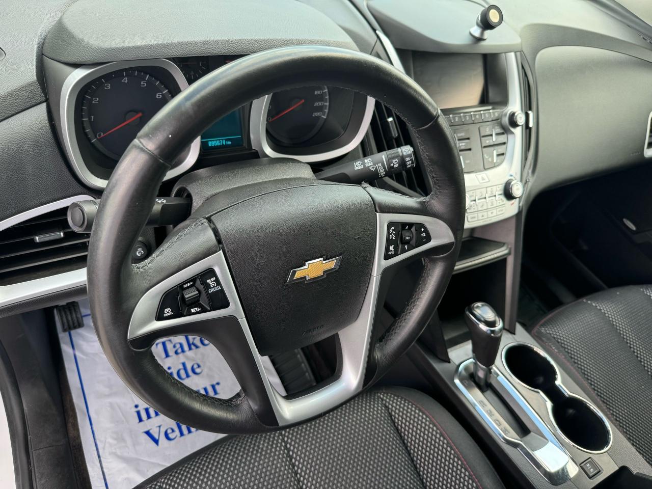 2016 Chevrolet Equinox LT - Photo #9