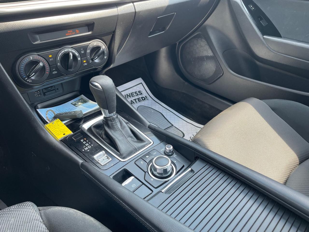 2018 Mazda MAZDA3 GX *SAFETY FEATURES, BACKUP CAM, SPORTS MODE* - Photo #17