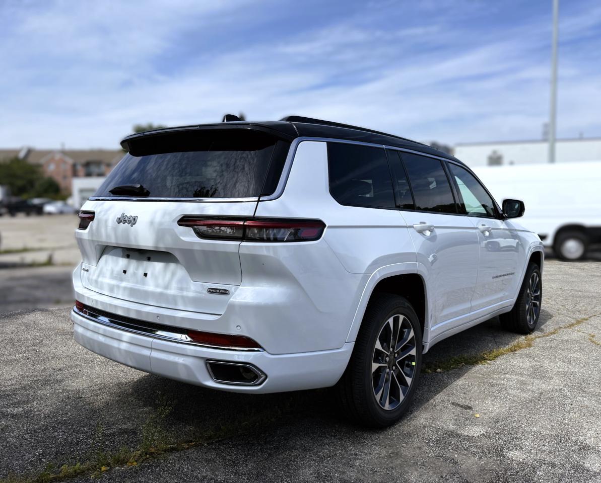 2025 Jeep Grand Cherokee L Overland 4x4 Photo