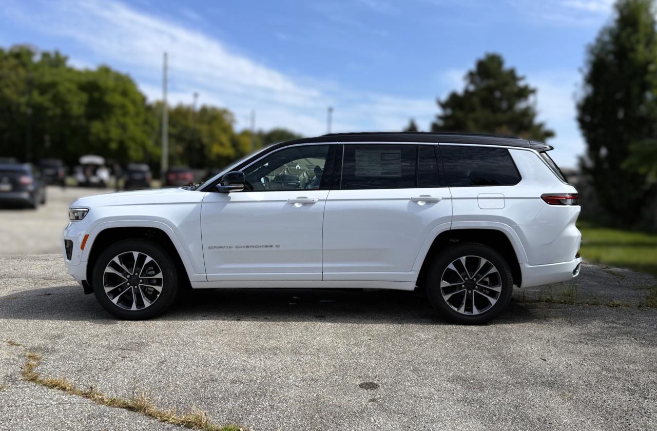 2025 Jeep Grand Cherokee L Overland 4x4 Photo