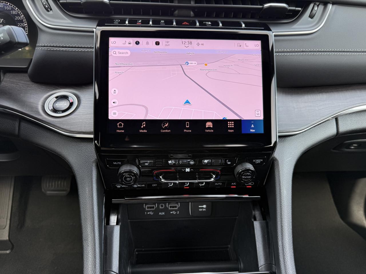 2025 Jeep Grand Cherokee L Overland 4x4 Photo