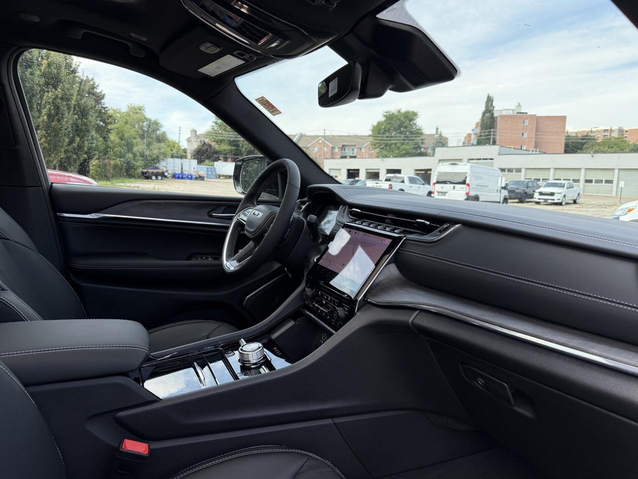 2025 Jeep Grand Cherokee L Overland 4x4 Photo