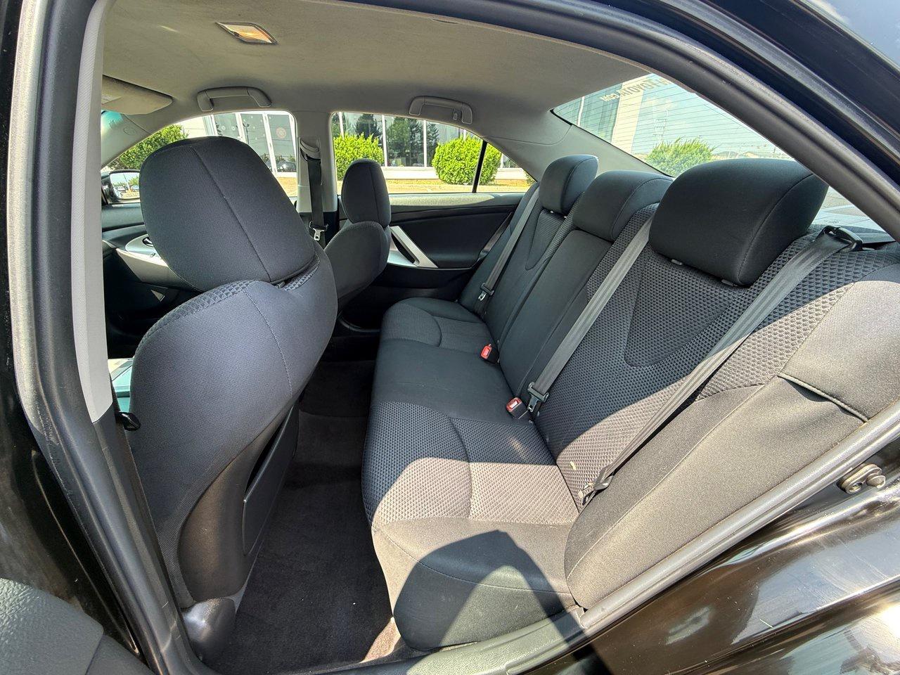 2011 Toyota Camry SE Photo