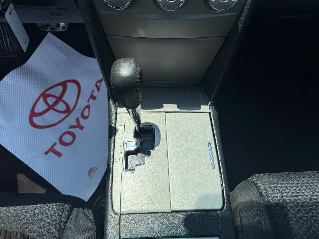 2011 Toyota Camry SE Photo