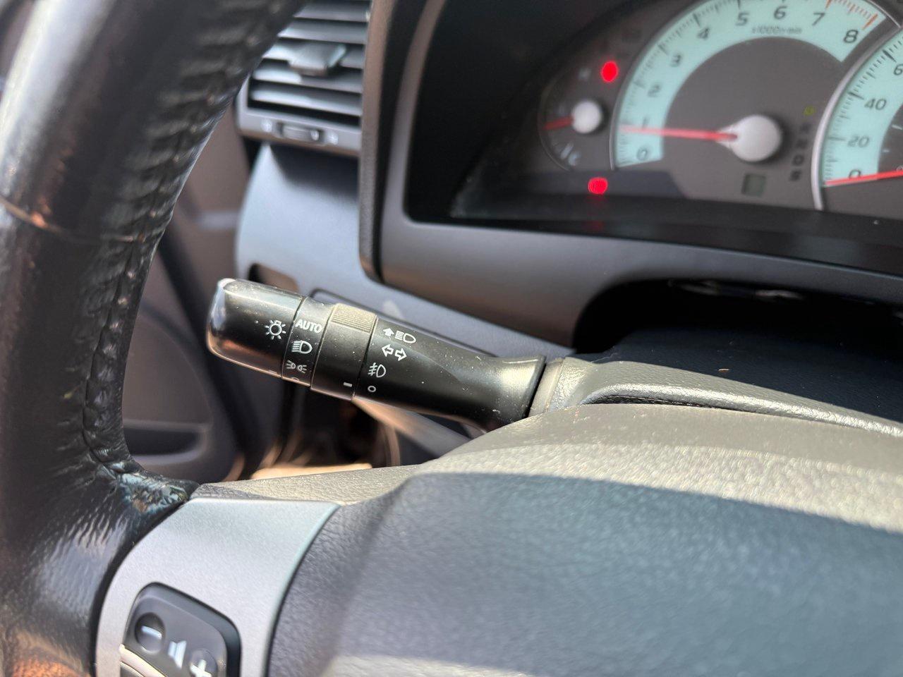2011 Toyota Camry SE Photo