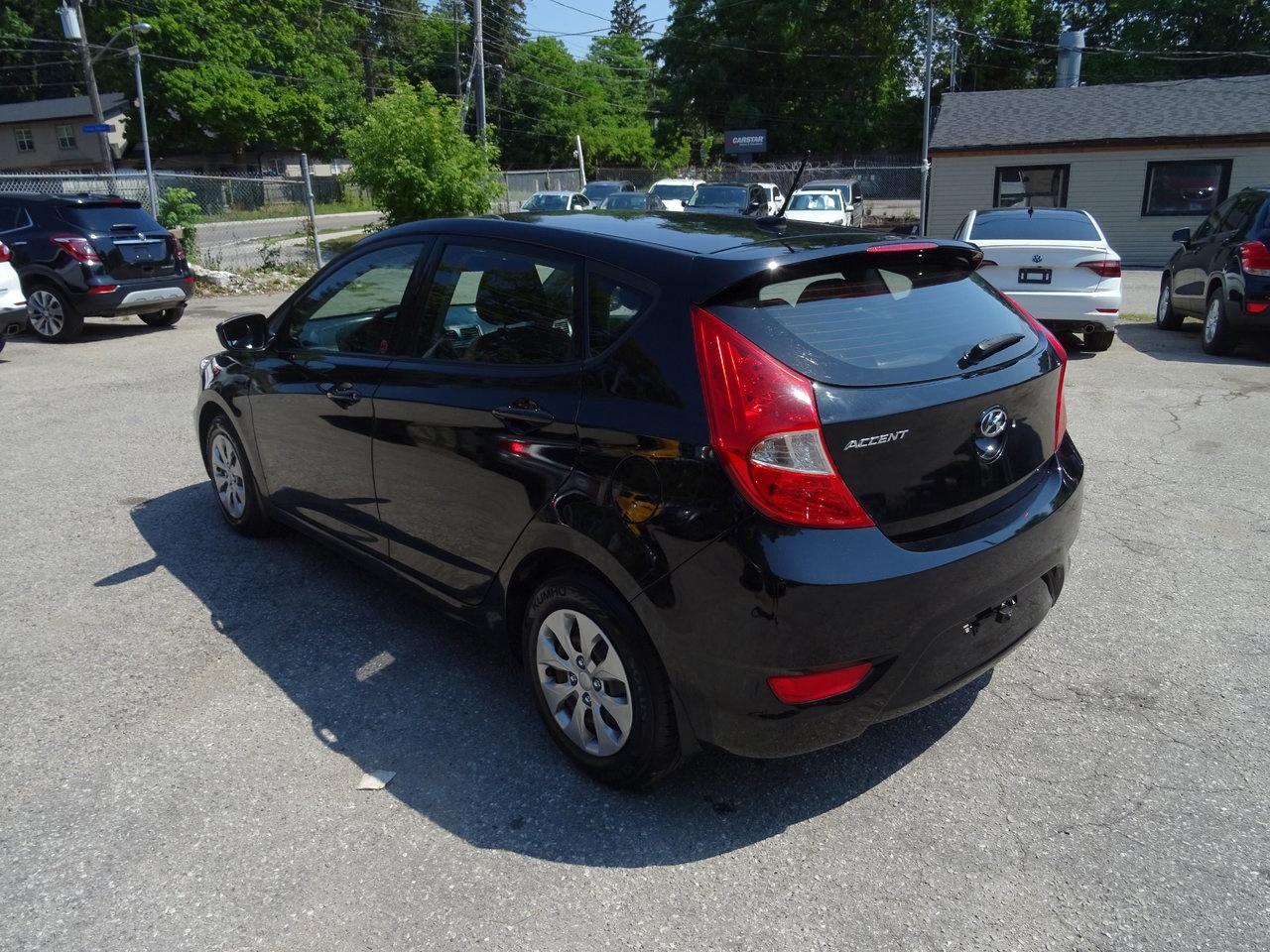 2017 Hyundai Accent LE - Photo #8