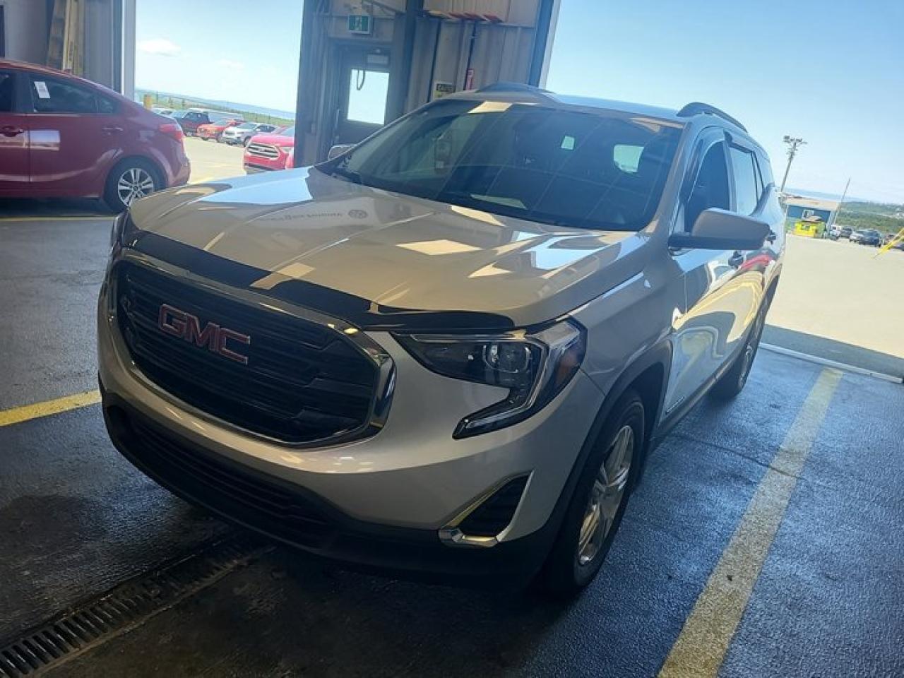 Used 2021 GMC Terrain SLE AWD | Power Seat | Heated Seats | Power Liftgate | Rear Camera | CarPlay + Android | and More ! for sale in Guelph, ON