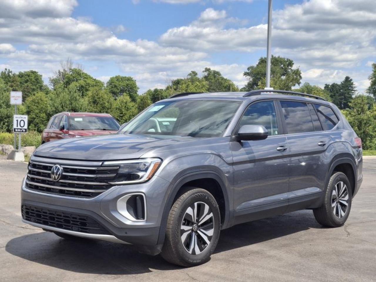 Used 2024 Volkswagen Atlas Comfortline AWD | Leather | Nav | Apple CarPlay | Android Auto | Adaptive Cruise | Rear Cam & More ! for sale in Guelph, ON