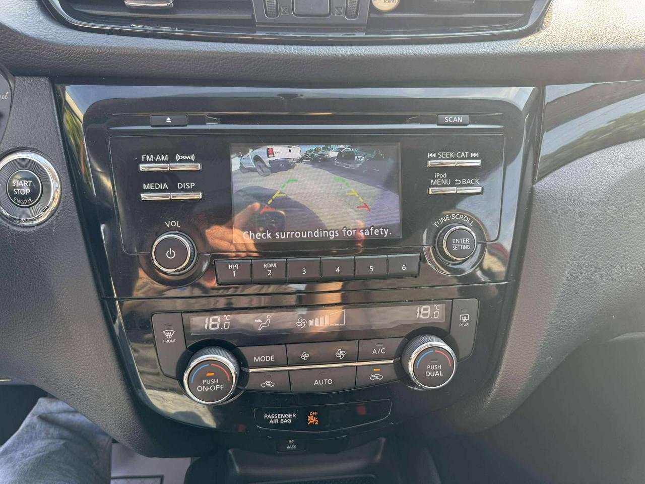 2018 Nissan Qashqai SV - Photo #11