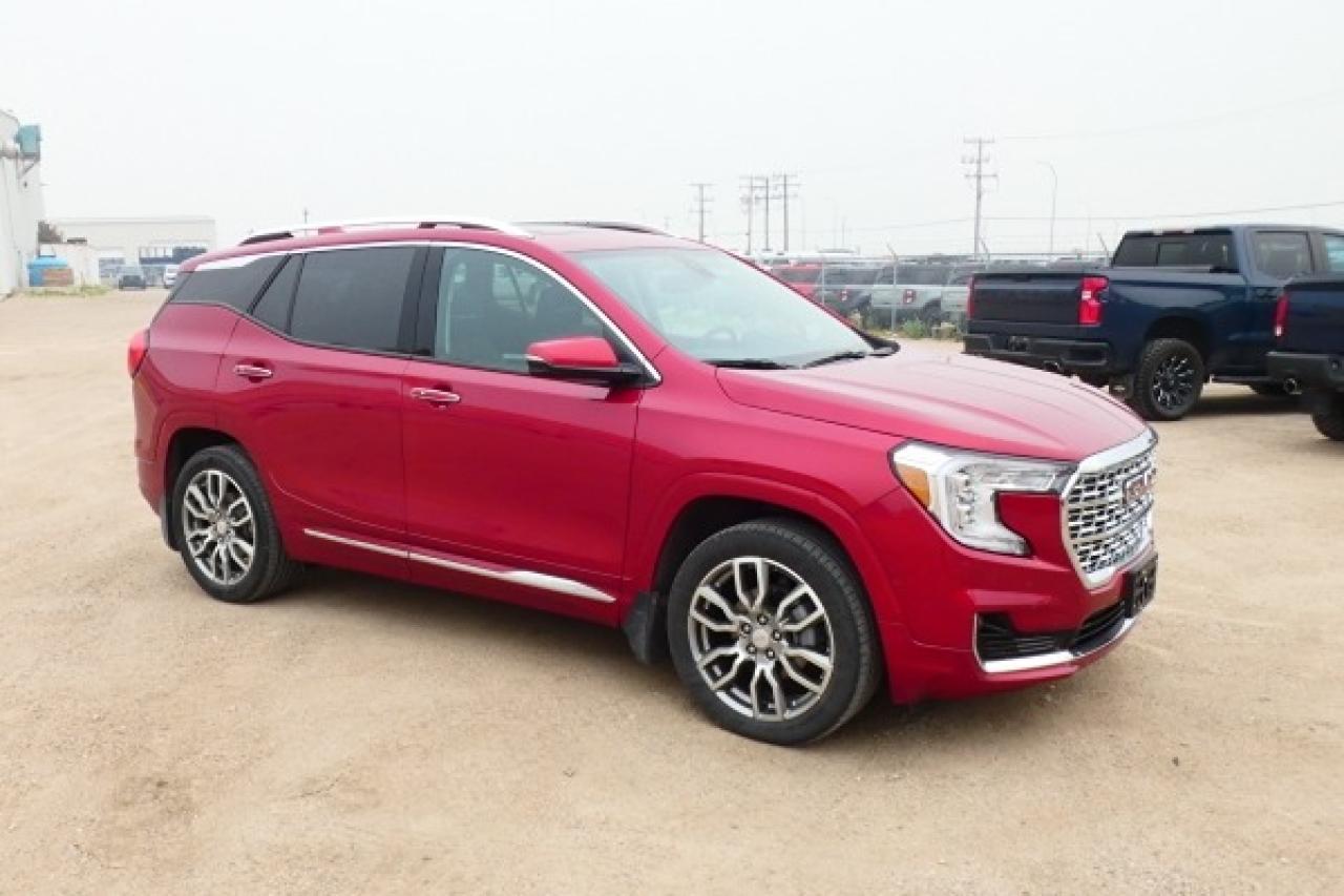 2024 GMC Terrain DENALI AWD 4dr w/H&C L, pano S/R, NAV, BUC - Photo #4