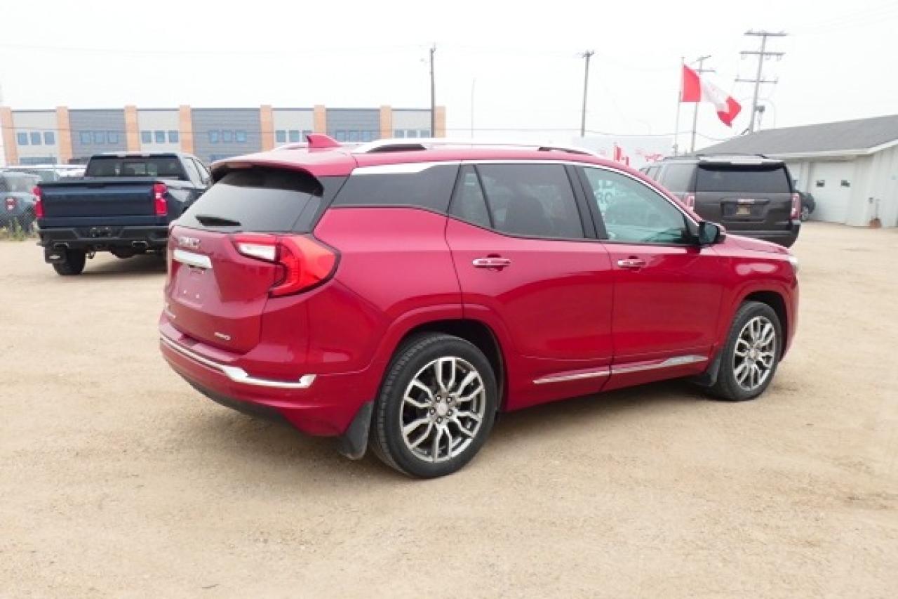 2024 GMC Terrain DENALI AWD 4dr w/H&C L, pano S/R, NAV, BUC - Photo #6