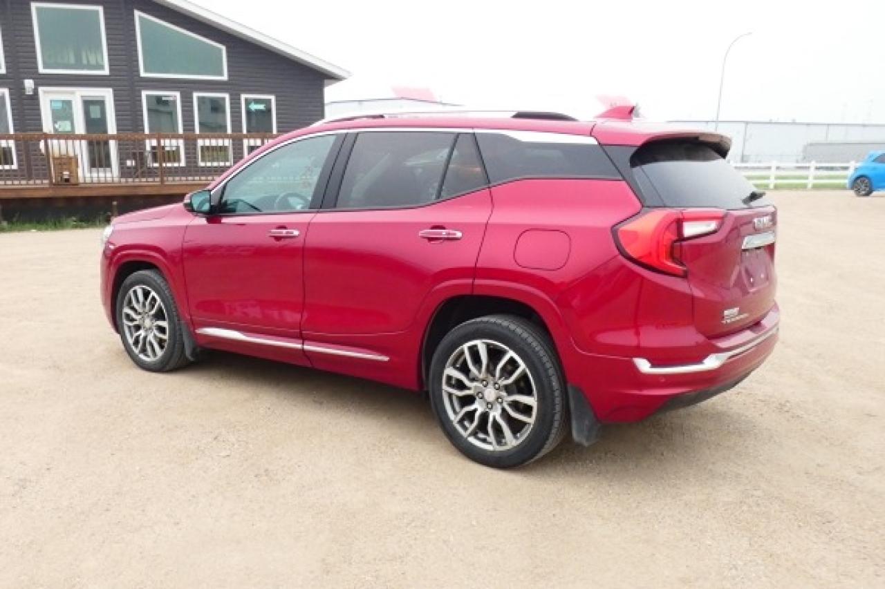 2024 GMC Terrain DENALI AWD 4dr w/H&C L, pano S/R, NAV, BUC - Photo #8
