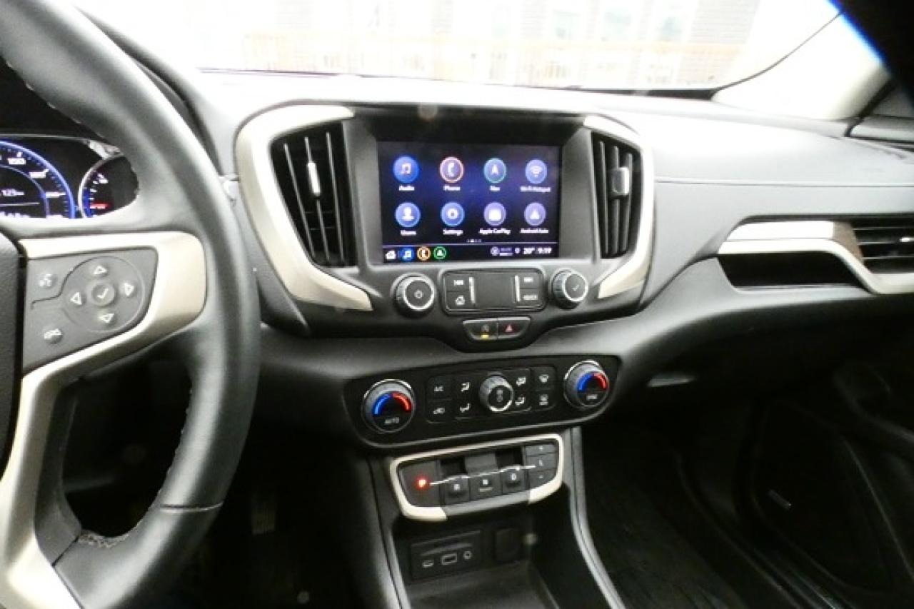2024 GMC Terrain DENALI AWD 4dr w/H&C L, pano S/R, NAV, BUC - Photo #16