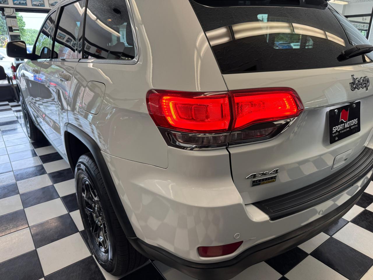 2014 Jeep Grand Cherokee 4WD Laredo+New Tires+Camera+Bluetooth Photo97