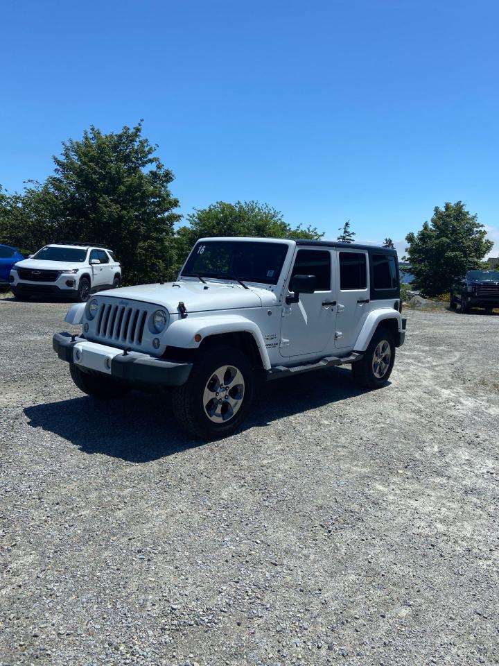 2016 Jeep Wrangler Sahara Photo1