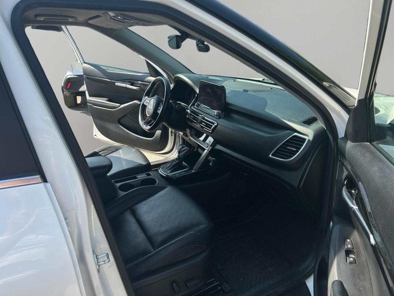 2022 Kia Seltos SX Turbo Photo