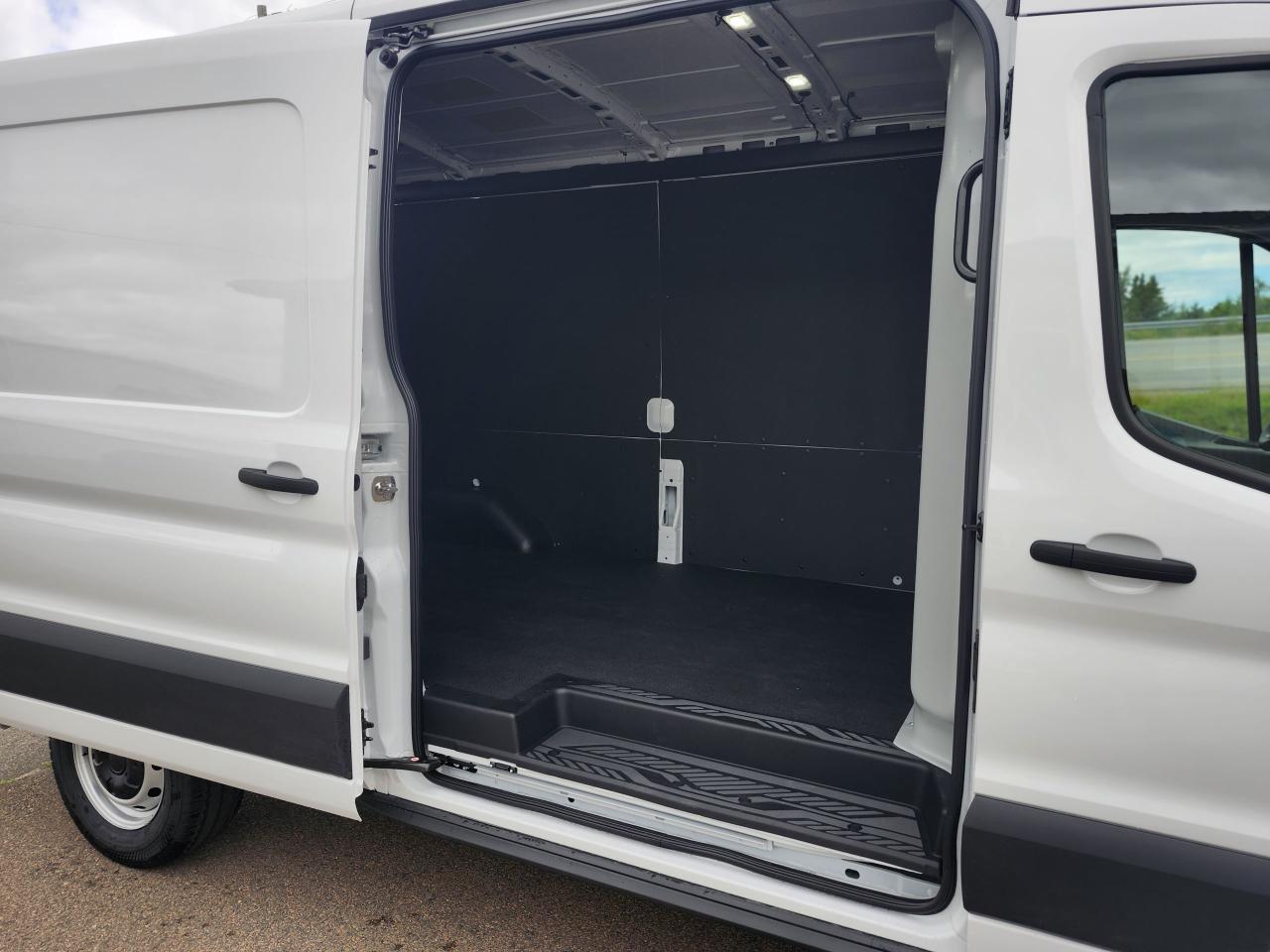 2025 Ford Transit Cargo Van T-250 148" MED RF 9070 GVWR RWD Photo5