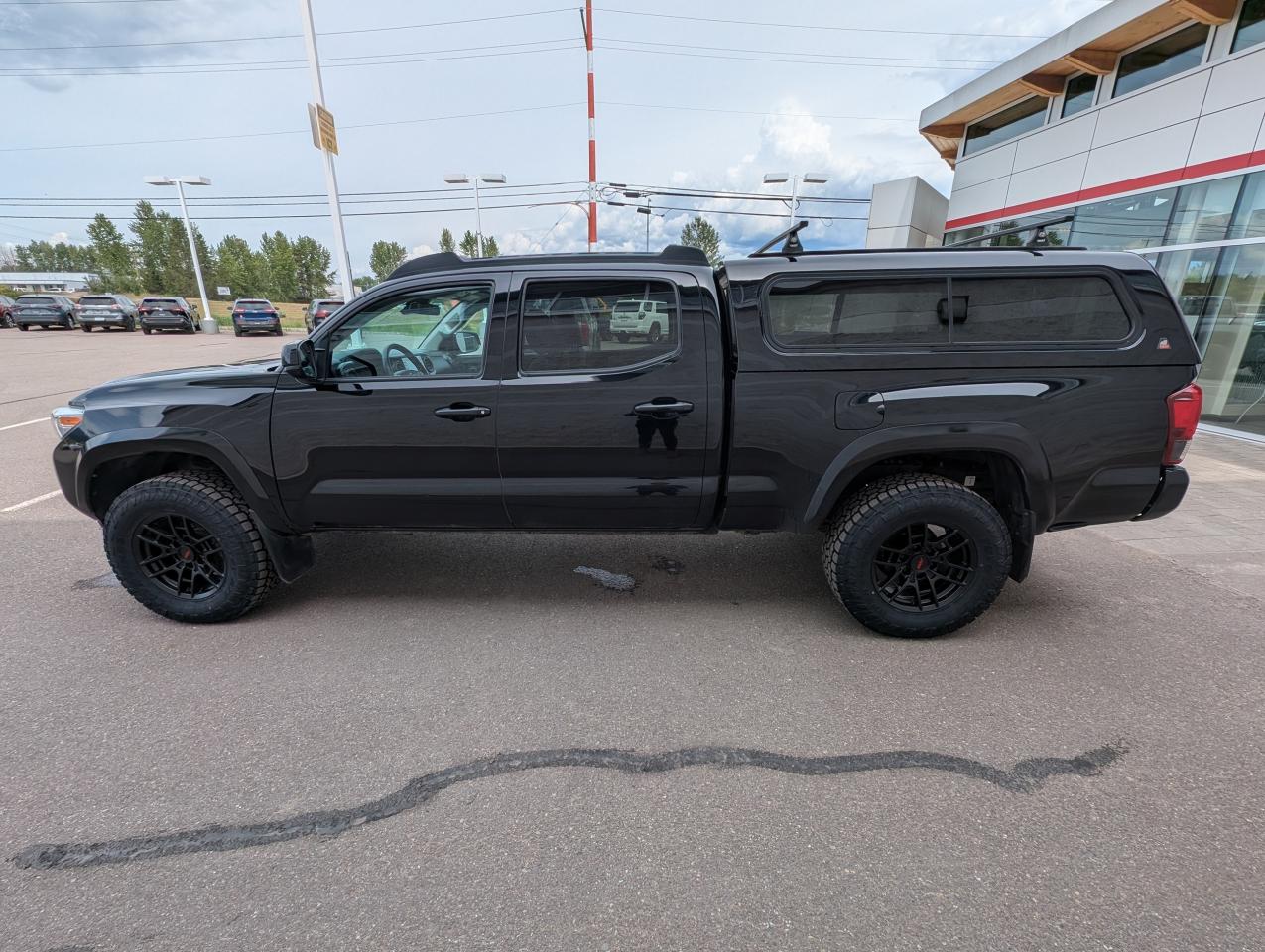 2023 Toyota Tacoma SR Photo3