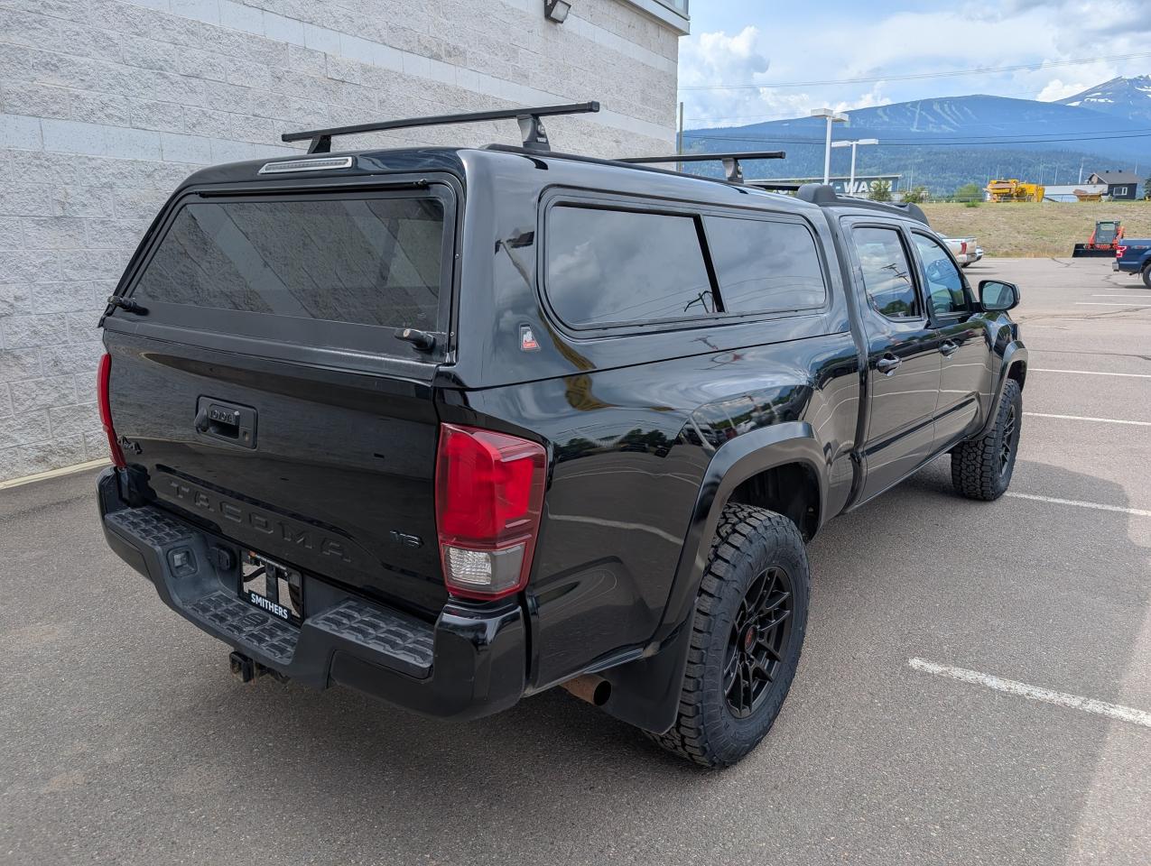 2023 Toyota Tacoma SR Photo
