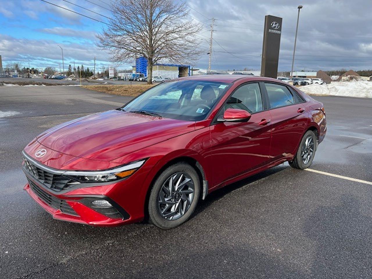 2025 Hyundai Elantra Preferred Photo1