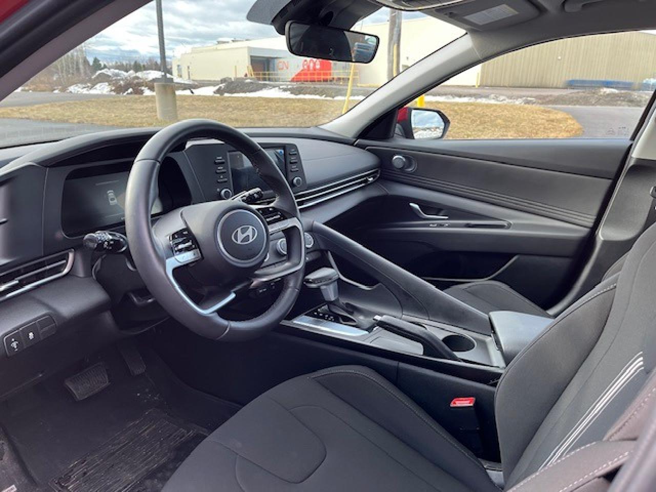 2025 Hyundai Elantra Preferred Photo