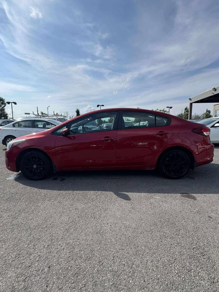 2017 Kia Forte LX - Photo #4