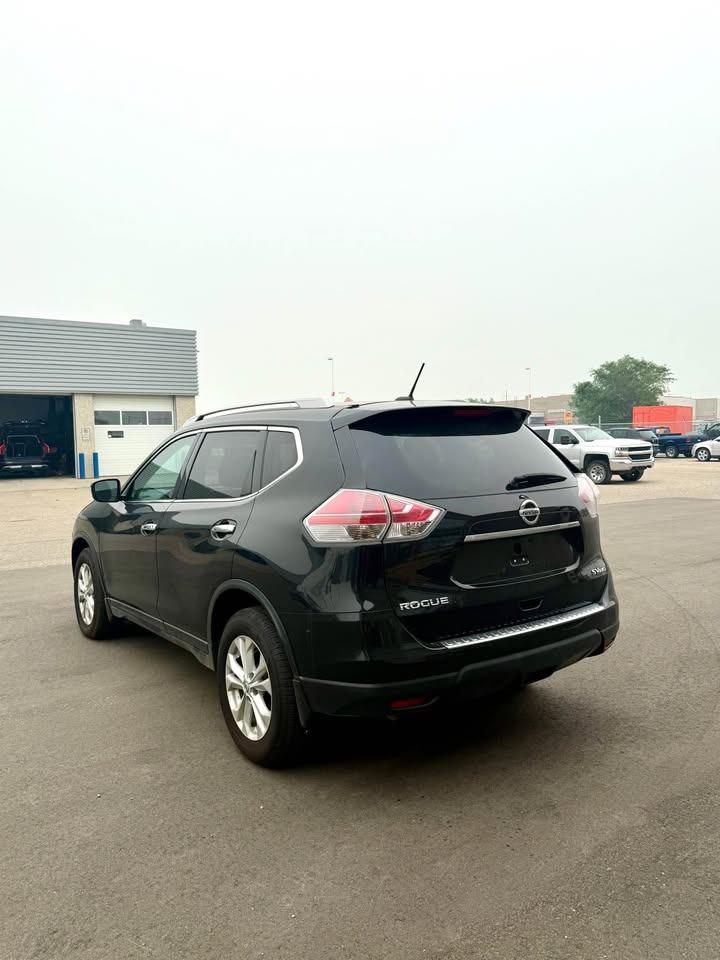 2016 Nissan Rogue S - Photo #6