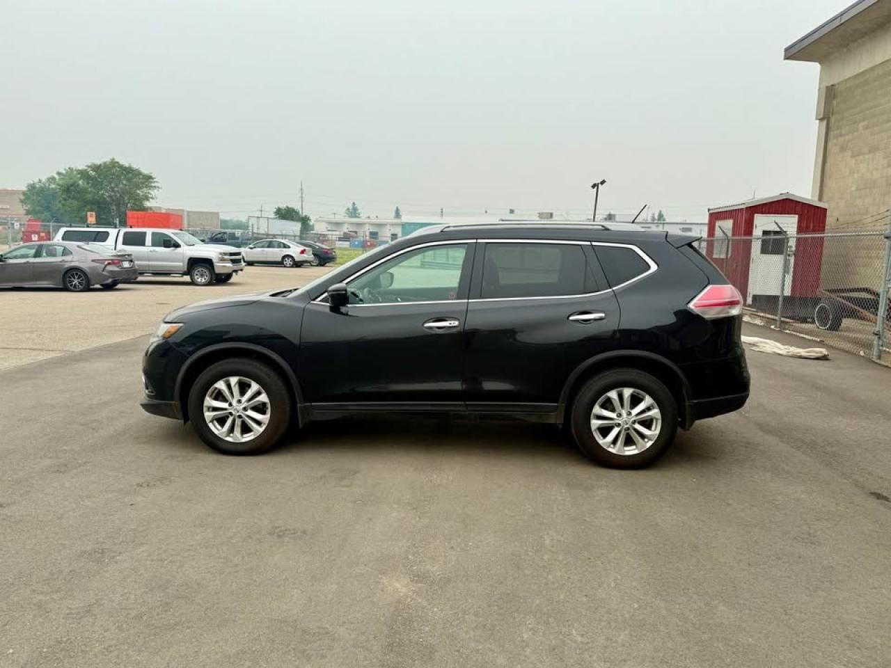 2016 Nissan Rogue S - Photo #3