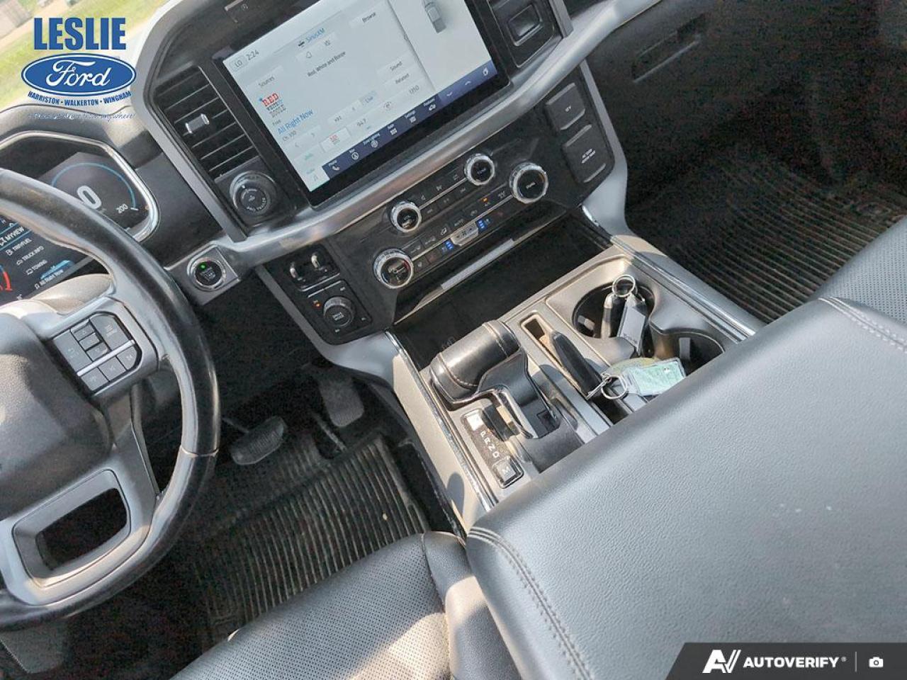 2022 Ford F-150 Lariat 4WD SuperCrew 5.5' Box Photo