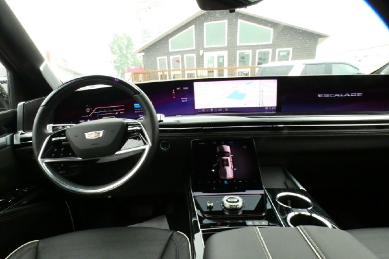 2025 Cadillac Escalade 600 SPORT 4WD w/H&C L, pano S/R, NAV, BUC, PRB,HUD - Photo #12