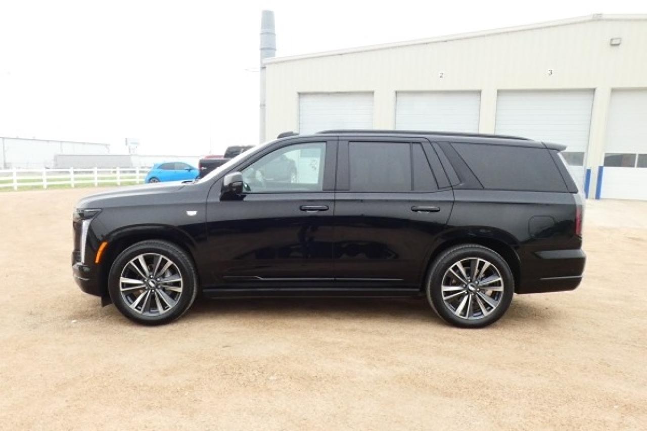 2025 Cadillac Escalade 600 SPORT 4WD w/H&C L, pano S/R, NAV, BUC, PRB,HUD - Photo #1