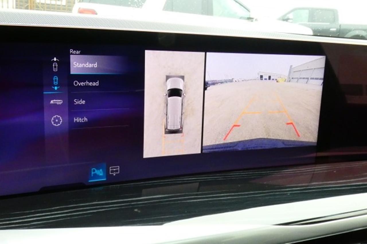 2025 Cadillac Escalade 600 SPORT 4WD w/H&C L, pano S/R, NAV, BUC, PRB,HUD - Photo #16