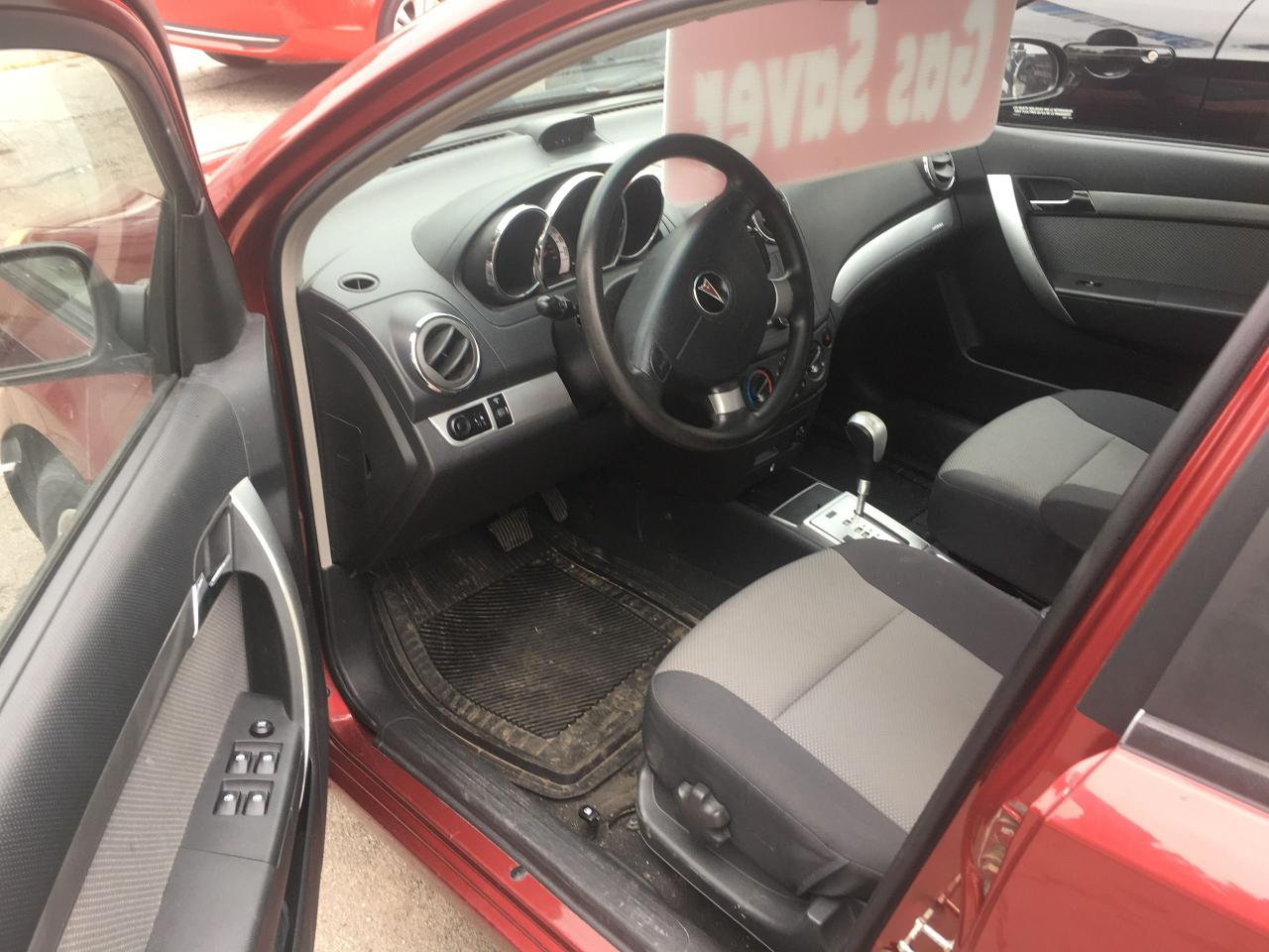 2010 Pontiac G3 5dr Wgn - One Owner - Low KM's - Photo #2