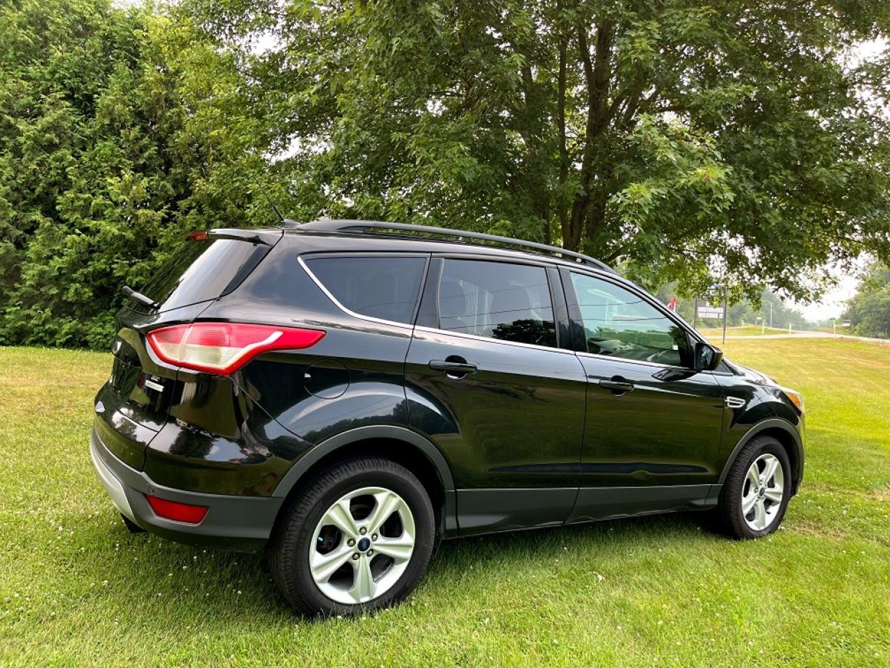 2014 Ford Escape SE - Photo #4